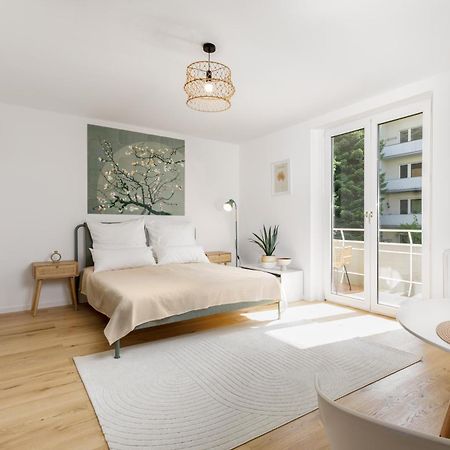 Design-Apartment In Linz Mit Netflix & Balkon Luaran gambar